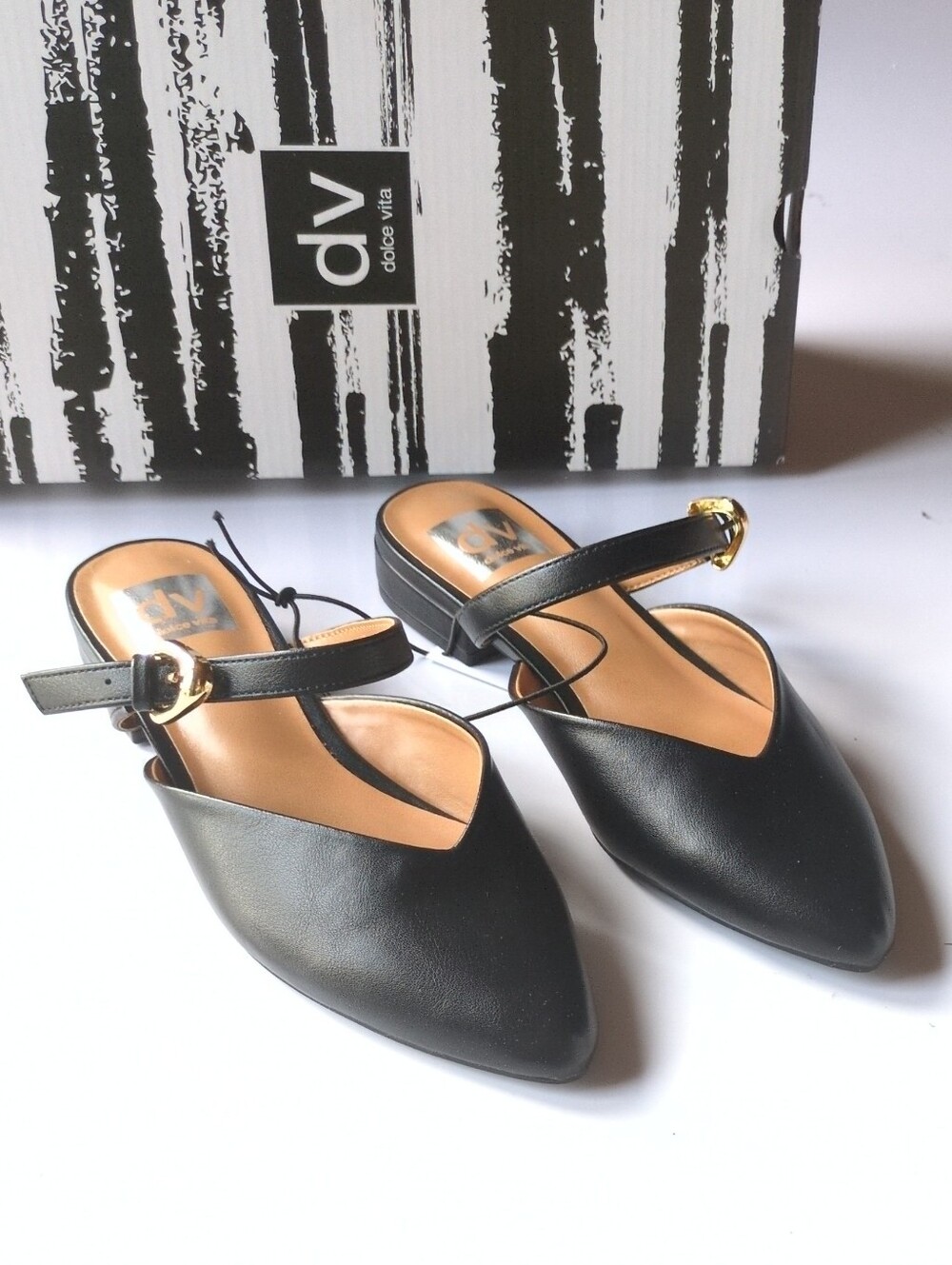 NIB DV Dolce Vita Flats Mules with Strap And Gold Buckle Womens Black